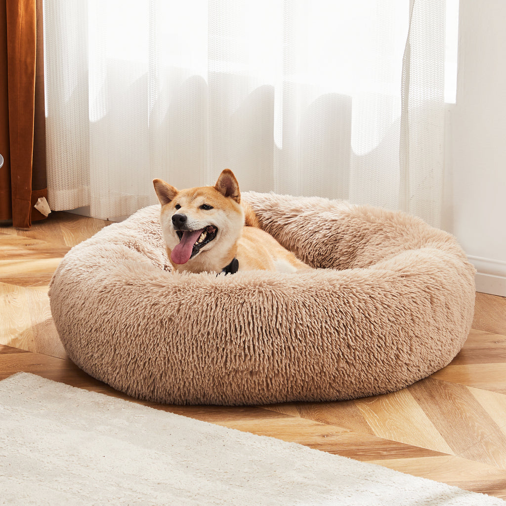 Plush cat bed detail