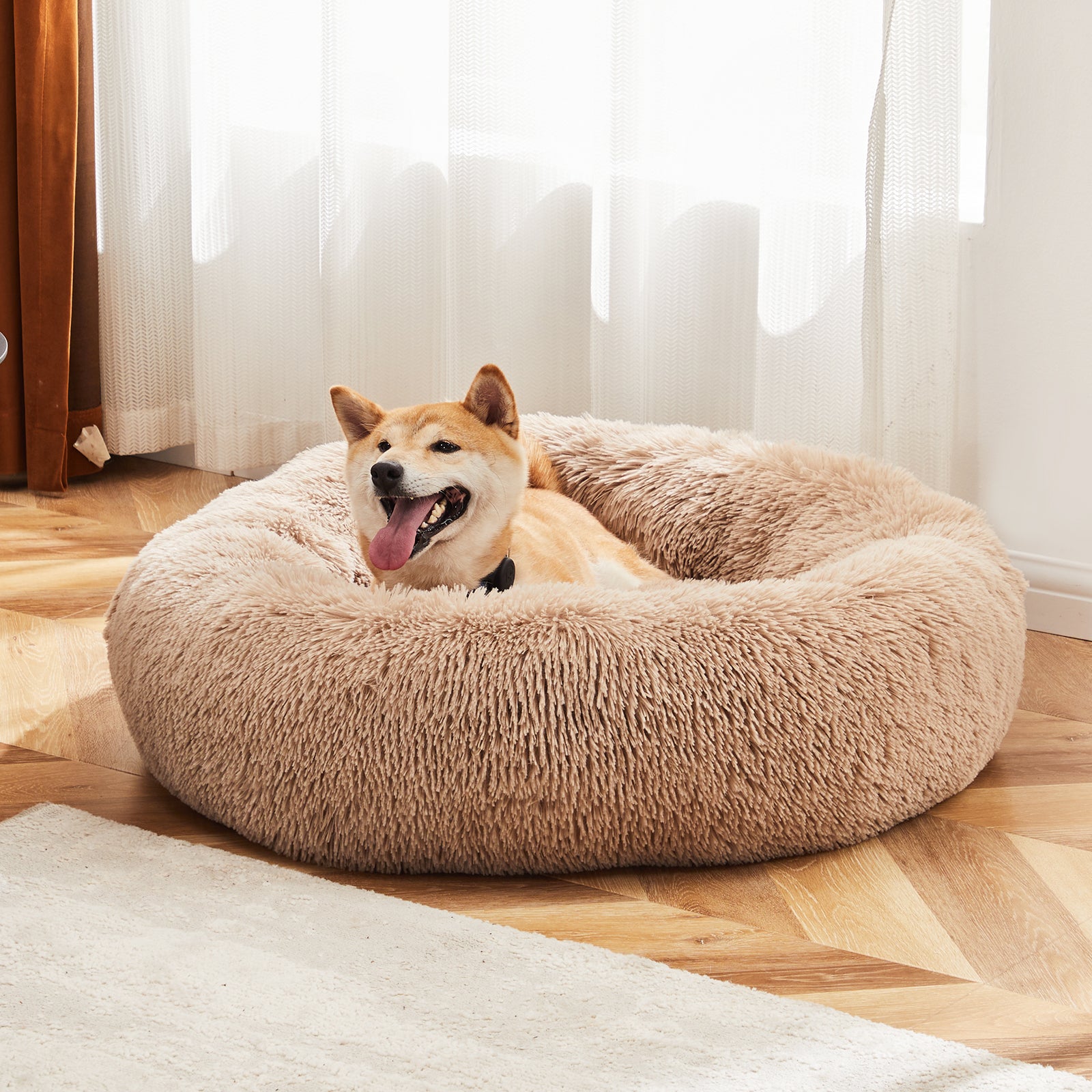 Plush cat bed detail